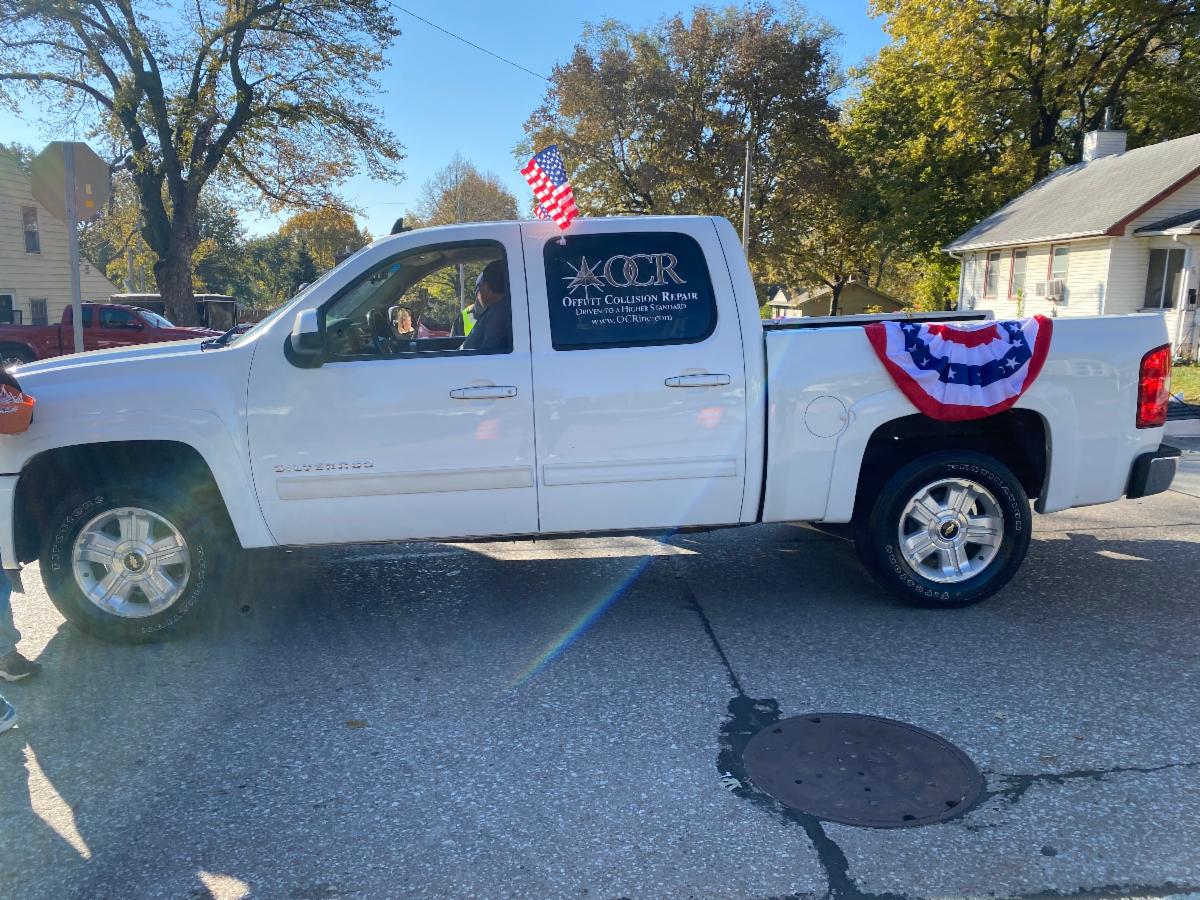 OffuttCollision's tweet photo. We had so much fun this past Saturday at Nebraskaβs Official Veterans Day Parade!! Such a wonderful turn out! #VeteransDayParade #ThankaVeteran #OffuttCollisionRepair https://t.co/oxMh1n4TnC