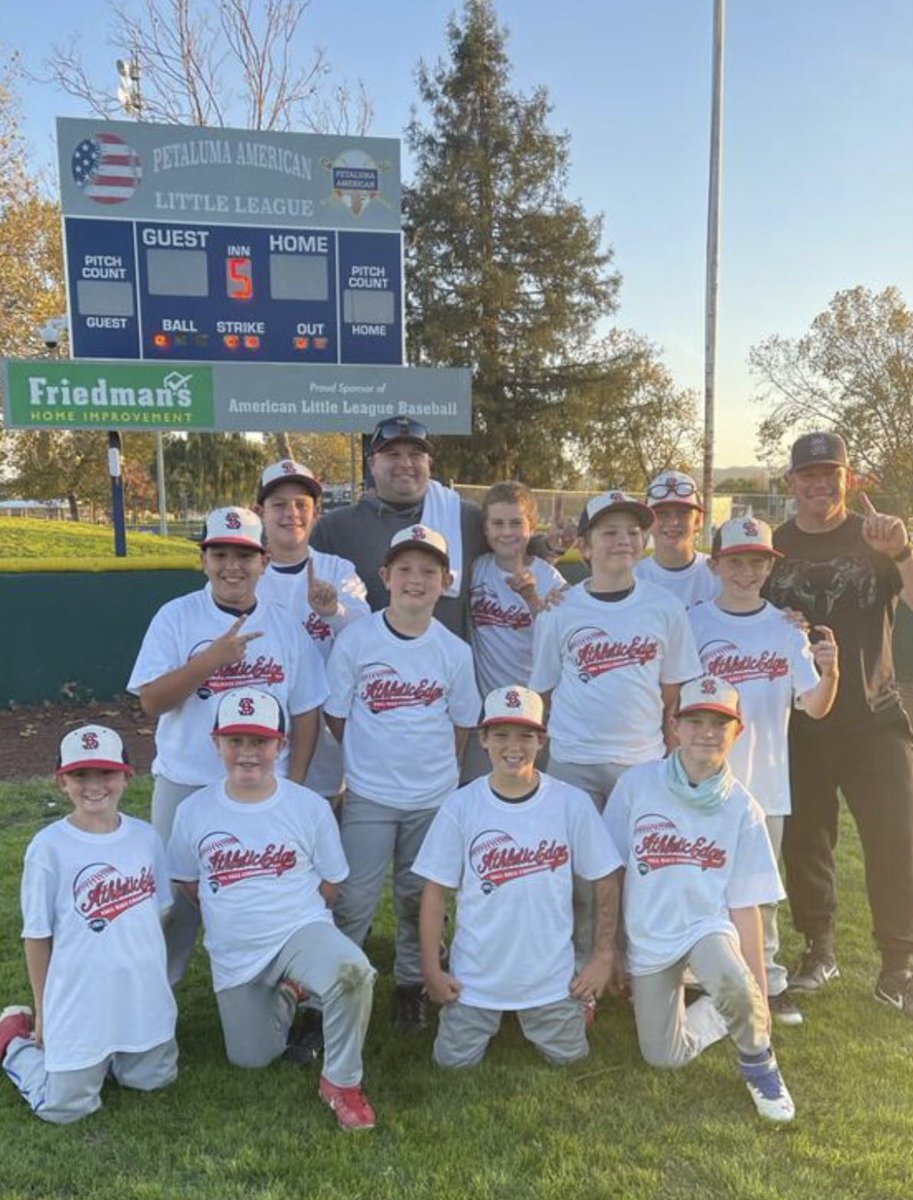 sonoma_baseball's tweet image. This weekend the #StackShow 12U brought home the Athletic Edge Fall League championship! ATTABABE!!! #stackfam