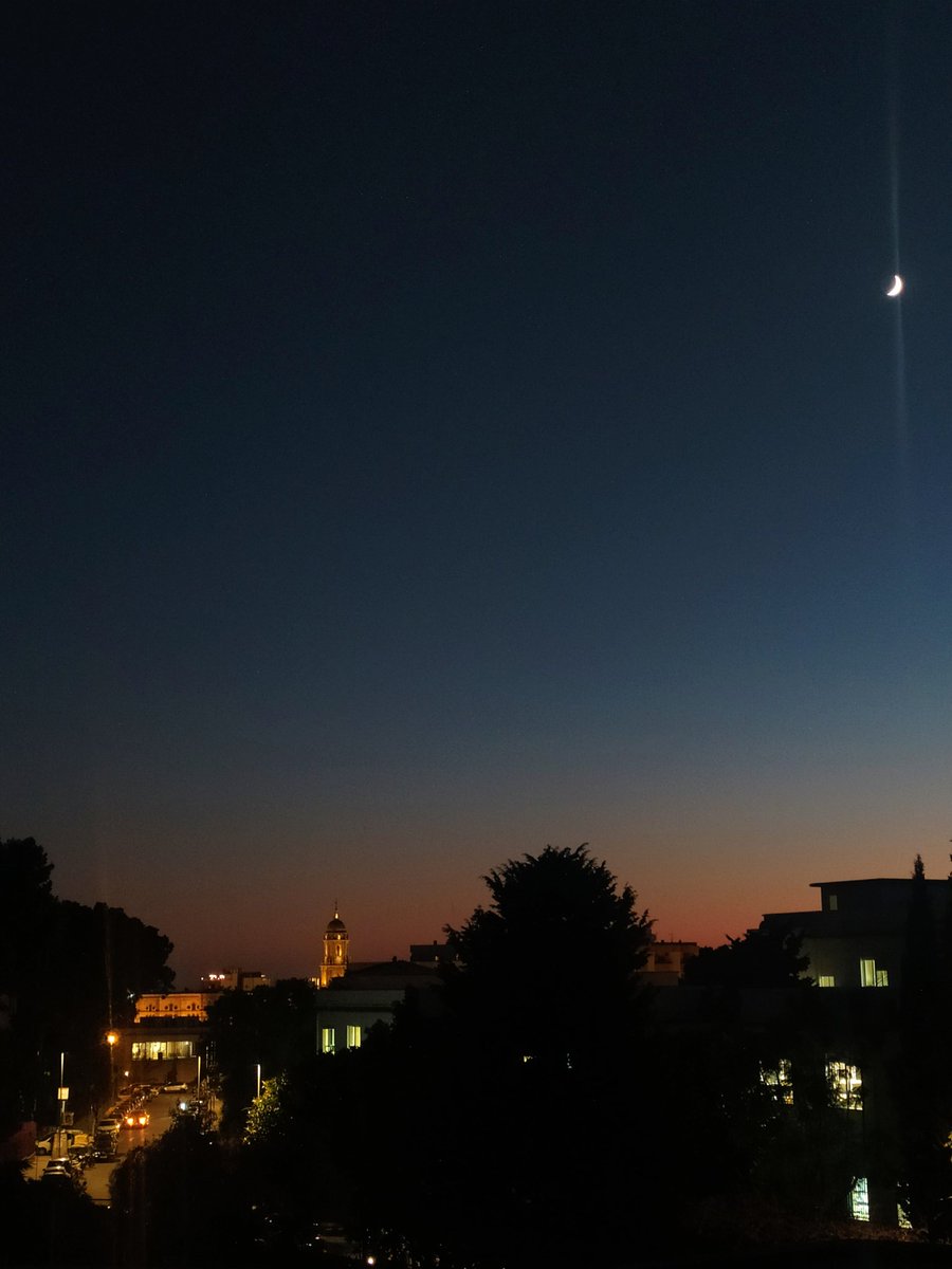 juliajr01's tweet photo. Mis vistas son preciosas ✨🌜 https://t.co/hgfRN1xcxd