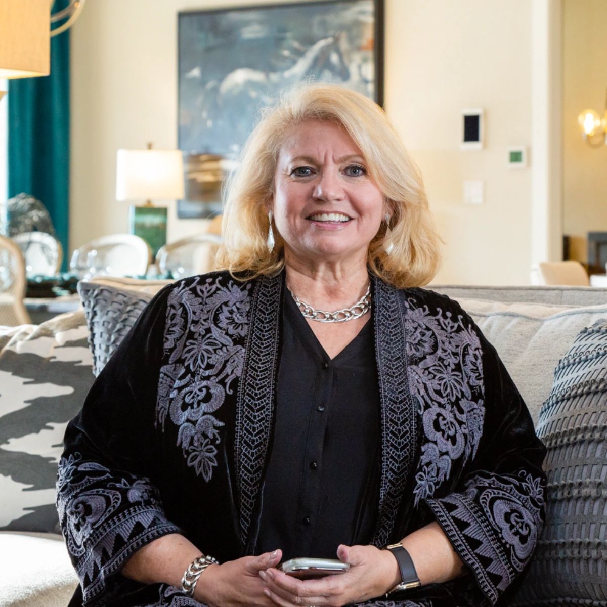 AndreaCElliott's tweet photo. Whenever you've needed me, I've been there. I'm grateful for your continued support for over 20 and look forward to many more years of assistance, New Braunfels. #AElliottAdvisorsRealEstate #AEARE #AndreaElliott #TexasHillCountry #Realtor #NewBraunfels #Home https://t.co/xo1zBkD4by