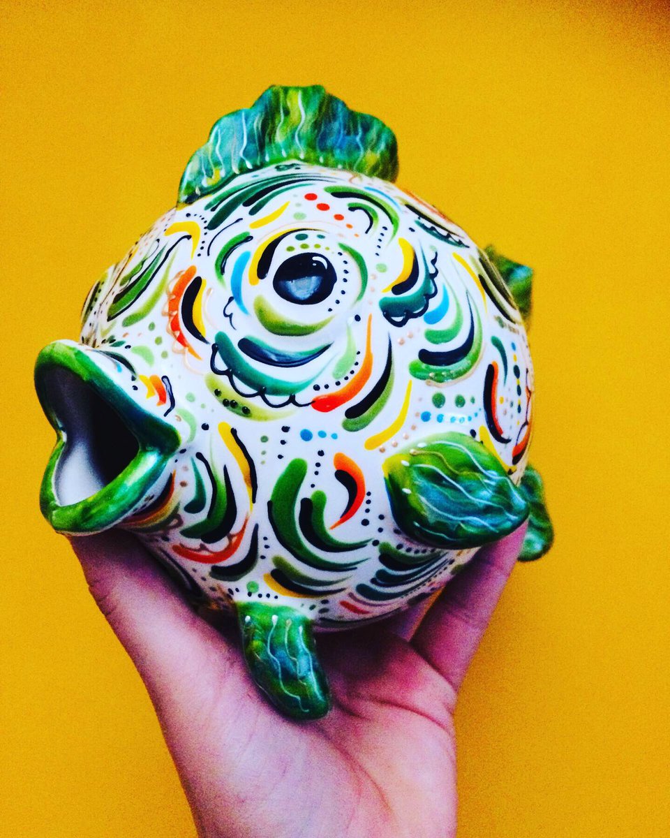 Hazceramics's tweet photo. Another new commission sent to its new owner today.
#inbizhour #MondayMotivation #SmallBusiness #fishdecor https://t.co/Mj2Udm7TqO