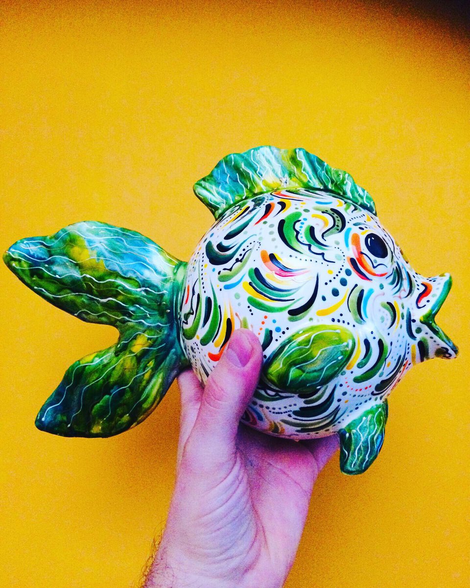 Hazceramics's tweet photo. Another new commission sent to its new owner today.
#inbizhour #MondayMotivation #SmallBusiness #fishdecor https://t.co/Mj2Udm7TqO