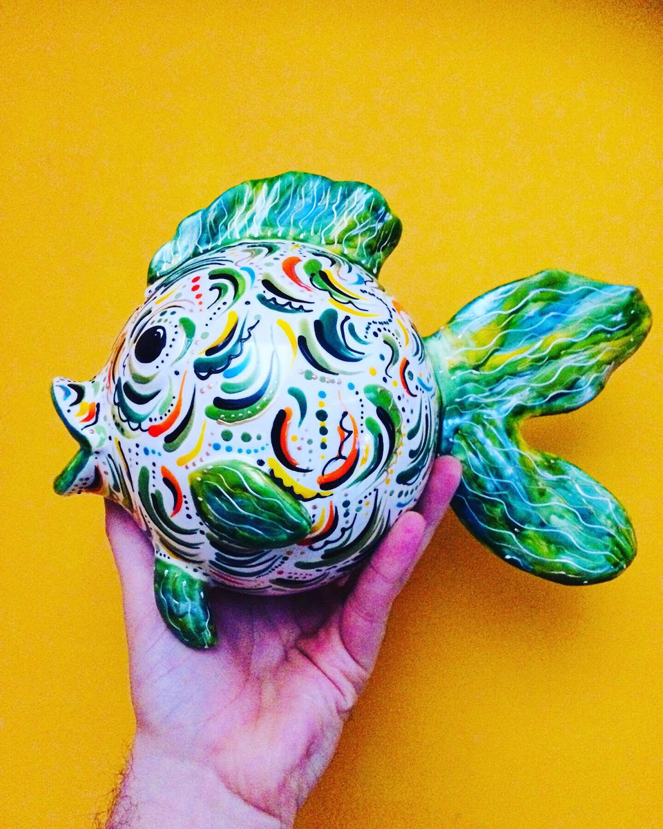 Hazceramics's tweet photo. Another new commission sent to its new owner today.
#inbizhour #MondayMotivation #SmallBusiness #fishdecor https://t.co/Mj2Udm7TqO