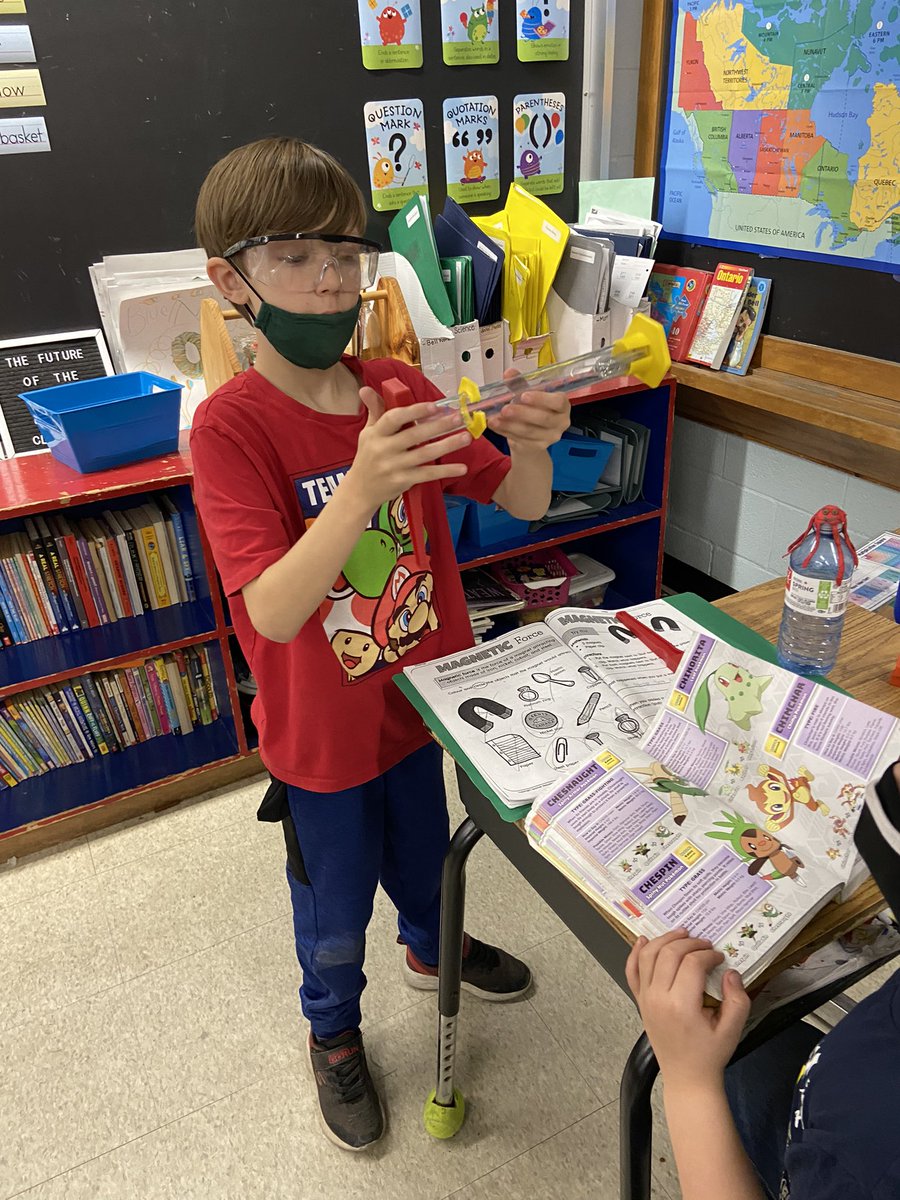 msmjhowell's tweet image. We were experimenting with magnets today! @GEDSB @GreenbrierScho1 #forces #forcesofmotion #magnets #experiment #scientists