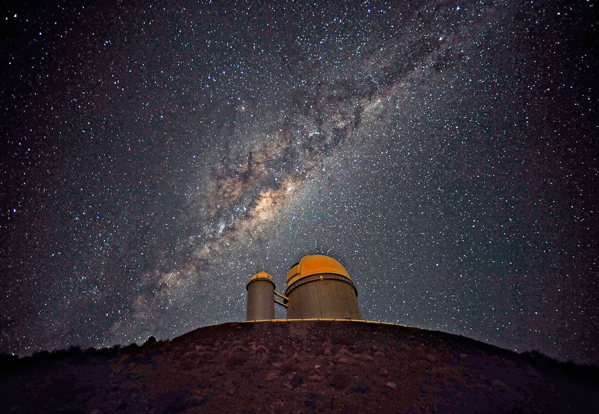 ESO_Chile's tweet photo. #ESOjobs El programa de investigación #ESOStudentship en Europa y Chile ofrece una excelente oportunidad para que los estudiantes de doctorado realicen su investigación en uno de los principales observatorios del mundo.
Fecha límite 30.11.2021.

🔗 https://t.co/7ZqEooojN3 https://t.co/HwAgiK5rx3