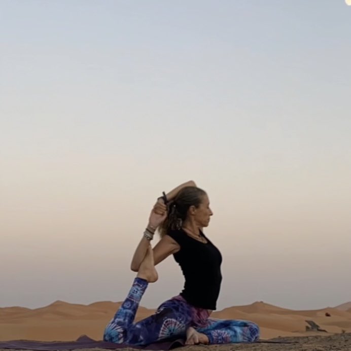 Apashoyoga's tweet photo. • • • SALIDA CONFIRMADA • • • 

Este fin de año, las uvas las tomamos en el desierto... ¡aún estás a tiempo de unirte a esta nueva aventura recorriendo el sur de Marruecos haciendo yoga!

27 dic-5 enero (10 días)

+info: info@apashoyoga.com https://t.co/yntWJ7G1Vn
