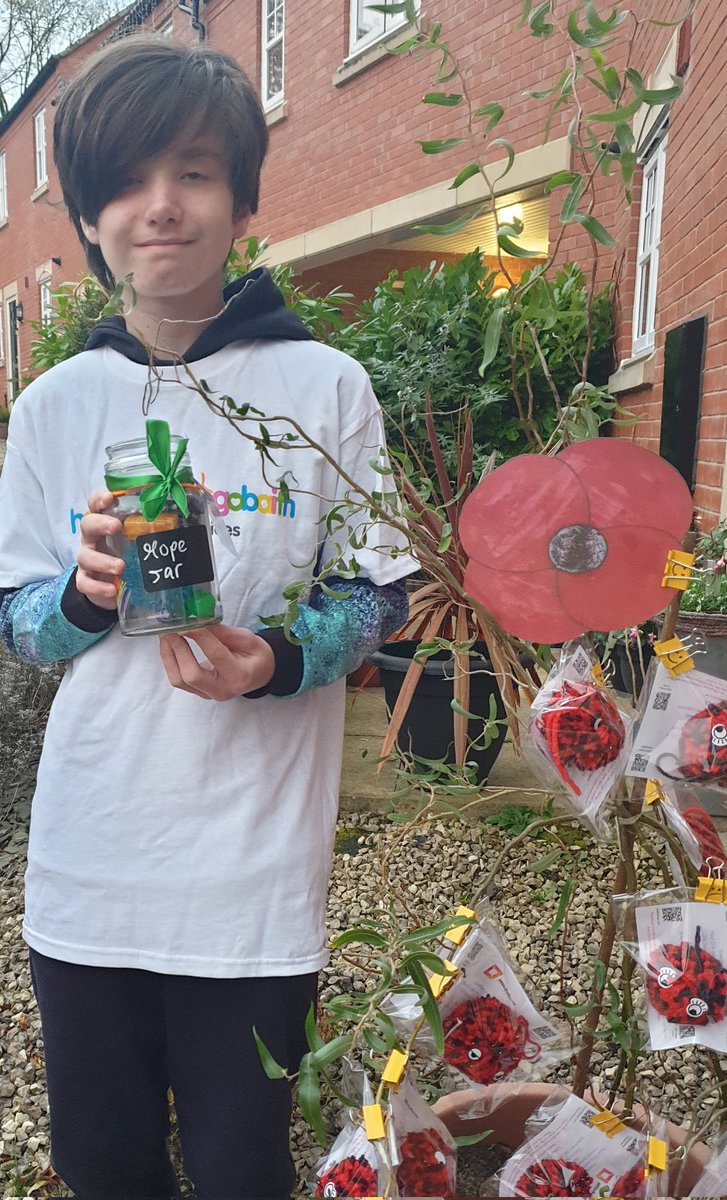 olliefullness's tweet photo. 30 x Olliefullness CIC  jars donated today to  Hope House @HHTGhospices to support siblings 💜💚
#Mentalhealth https://t.co/sqjDKVcBIm