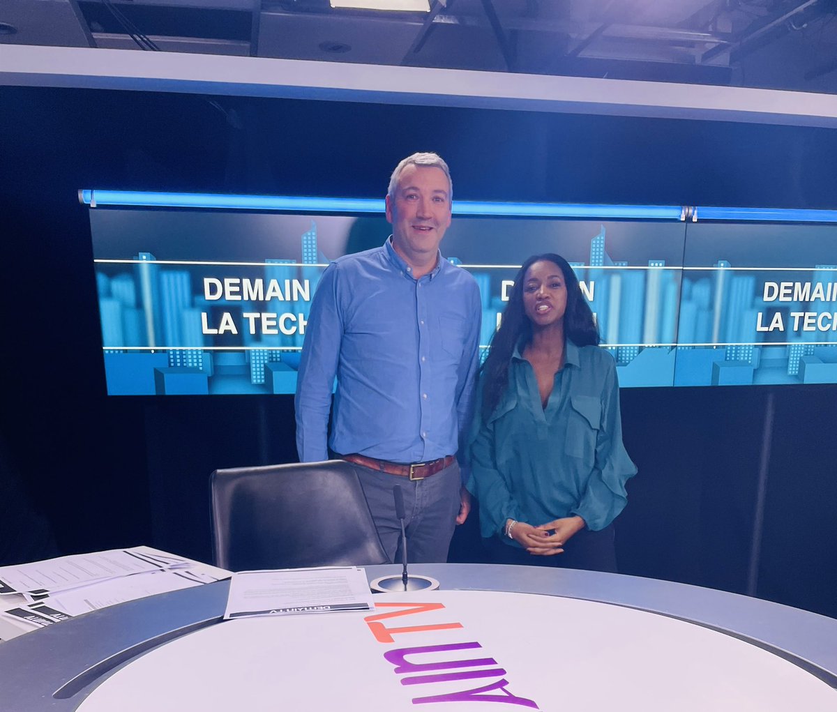Christophe Doré (@chr_dore) on Twitter photo Il y avait de la bonne humeur 😁lors du passage de <a href="/MTK_blockchain/">MoneyTrack</a> à #DemainLaTech
🙏🏼 Merci <a href="/HapsatouSy/">Hapsatou SY</a> pour cet échange! (Je crois même avoir réussi à vous expliquer simplement la #blockchain 💪🏽 …)
👉🏽Diffusion semaine prochaine sur <a href="/demaintv/">Demain !</a> Il y avait de la bonne humeur 😁lors du passage de <a href="/MTK_blockchain/">MoneyTrack</a> à #DemainLaTech
🙏🏼 Merci <a href="/HapsatouSy/">Hapsatou SY</a> pour cet échange! (Je crois même avoir réussi à vous expliquer simplement la #blockchain 💪🏽 …)
👉🏽Diffusion semaine prochaine sur <a href="/demaintv/">Demain !</a>