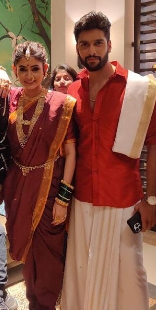 ___aishu___'s tweet photo. My marathi mulgi &amp; telugu abbayi 🥺

#MehndiHaiRachneWaali • #SaiShi https://t.co/DoKvMnPPQE