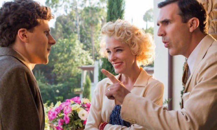 Happy birthday Parker Posey, an indie-queen who has also a sort of classic Hollywood charm, as seen in Café Society. 