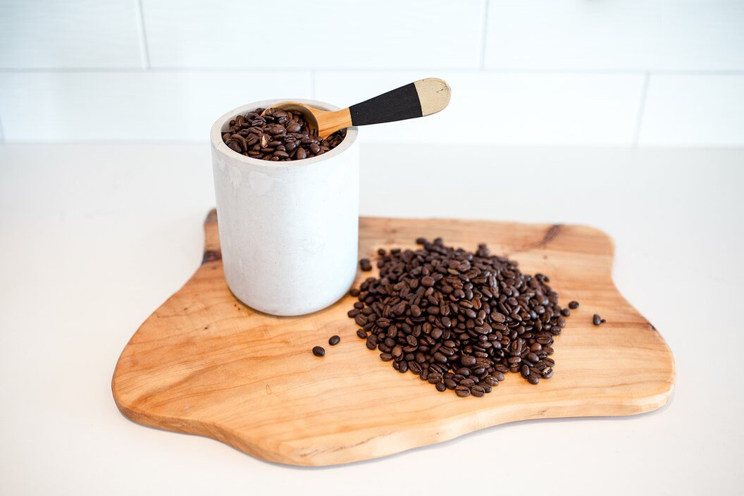 mangoandmoose's tweet photo. Monday means More Coffee! Hope your weekend was a great one!

#shopsmall #giftsthatgiveback #purchasewithpurpose #ethicalconsumer #ethicalbrand #ethicalshopping #ethicallyproduced #slowfashion #fashionrevolution  #ethicallymade https://t.co/yvoCRg58H2