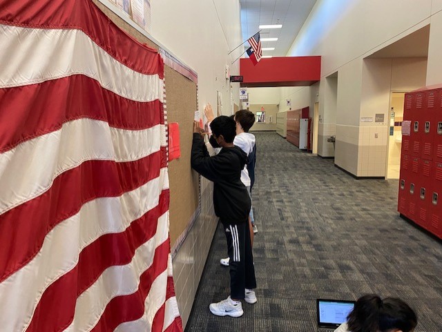 HistoryandTech's tweet photo. 8th Science students @phms_panthers started day one of a 2 day playlist/station rotation.  Students interacted with a teacher station, engaged in @edpuzzle videos, were up and moving, &amp; had great conversations.  Great job @aguilarscience @Baldwin8Science @ScienceWithMsO https://t.co/OgfF6Rn3sS