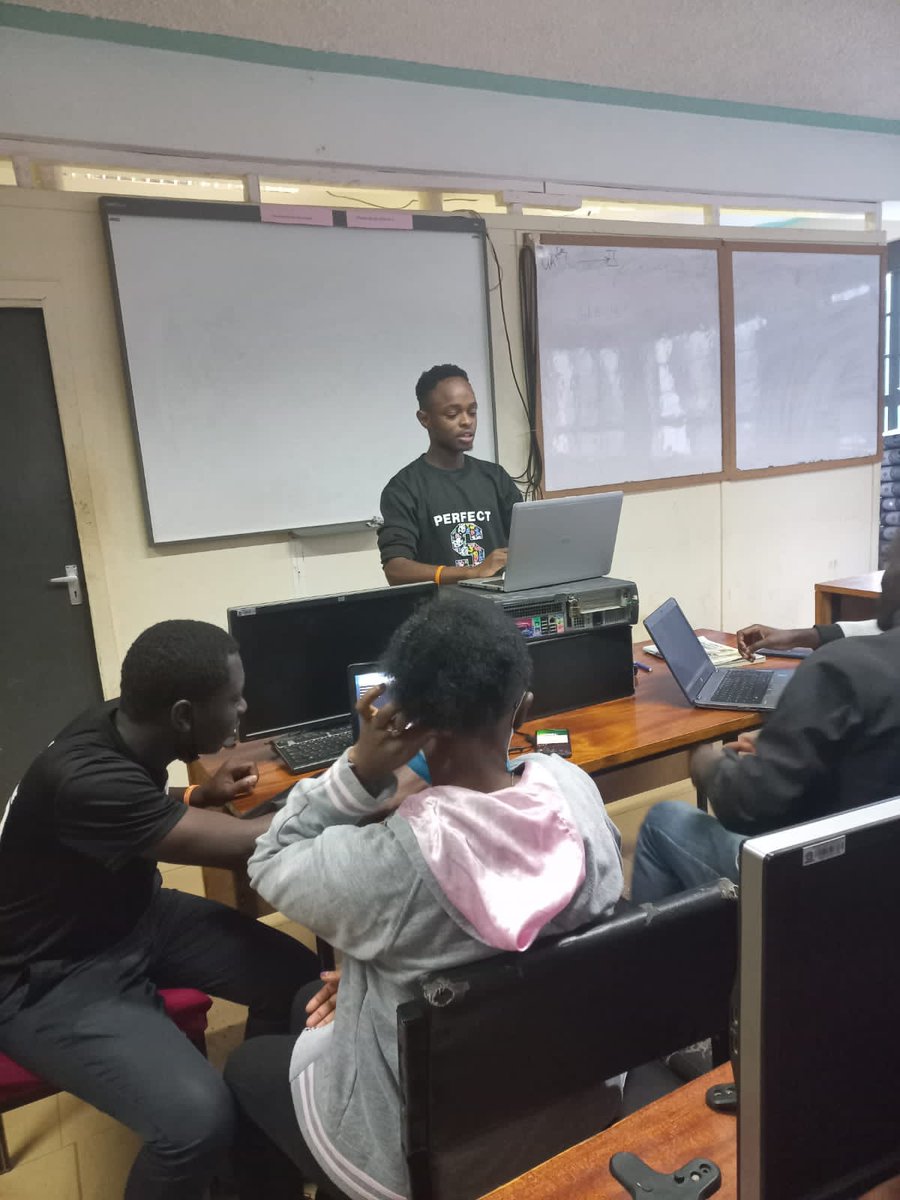 ess_wambui's tweet photo. Thanks @mwovi_peter @MmustGDSC  for a wonderful web session. Soon each of our members will have to heir own portfolios 😜 @googledevs  @googlestudents  #DeveloperStudentsClub https://t.co/vicUvSkG8Z