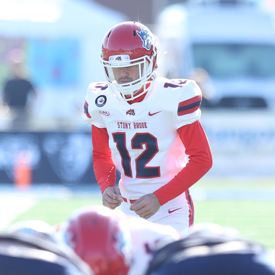 𝗪𝗢𝗟𝗩𝗘𝗦 𝗢𝗙 𝗧𝗛𝗘 𝗪𝗘𝗘𝗞 

This trio helped lead us to our third win in a row 💪

Offense: Ty Son Lawton
Defense: Dajon Owens
Special Teams: Angelo Guglielmello

🌊🐺 x #HOWL