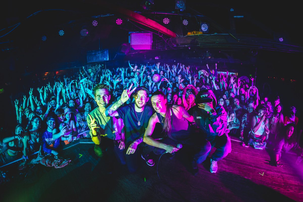 jasonleechmusic's tweet photo. last night was unforgettable…i’m so thankful i got to finally meet &amp; share the stage with such incredible artists @CloZeeOfficial @OfTheTrees @Tripp_st 

📸: @kendallmccargo https://t.co/sfT13zGK9R