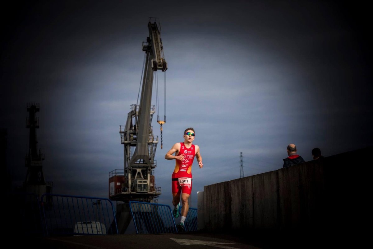 ¡Tampoco nos quisimos perder el Campeonato del Mundo de #Duatlon de Avilés! 😎😎

🤩 Nuestras #OceanRed acompañaron a @pedritodelatorre que se coronó campeón del mundo de su GGEE 18-19 🌍🇪🇸