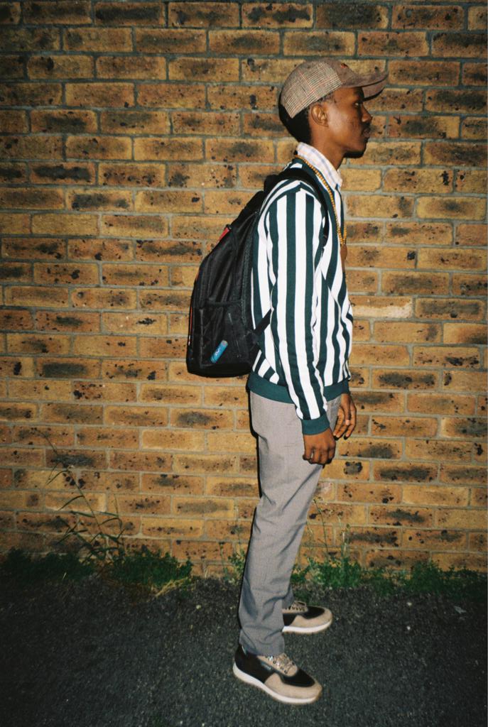Isid_square's tweet photo. Backpacker 
📷:@QUIINCEY_IV https://t.co/0PTmKOJeyc