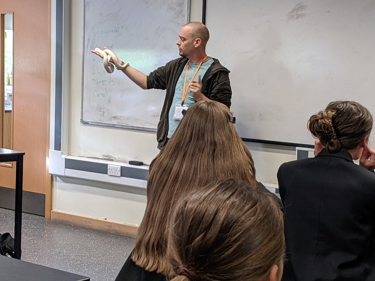 Mr Reeder tweet media