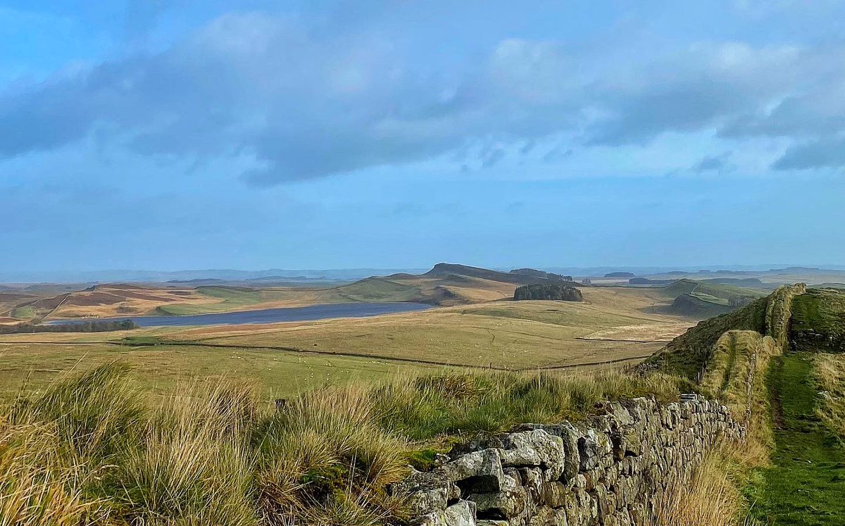 oldcrofthouse's tweet photo. In little over an hours drive we were Roman soldiers (Dylan was obviously Emperor Hadrian) taking in our beautiful empire. Walking really is the greatest escape of the everyday…
#housesteads #craglough #sycamoregap #winshields #greenleelough #circularwalks #hadrianswall https://t.co/m5nChXugIV