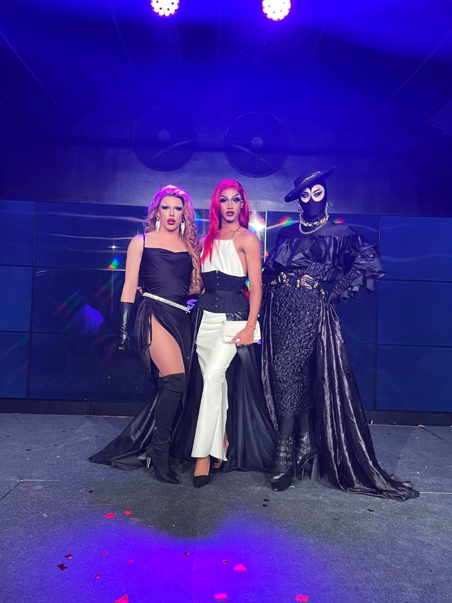 thelexablackk's tweet photo. Miss Drag Lisboa 2021👑
What a night!🖤

F*cking love the last picture 🤣 https://t.co/XGAOZ7Vddk