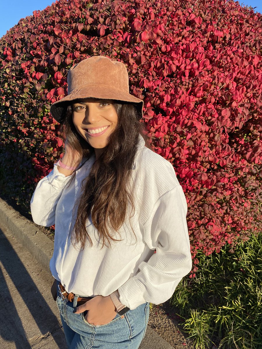 GabieFonseca's tweet photo. sweet November 🍁 https://t.co/NiG5bf0cUD