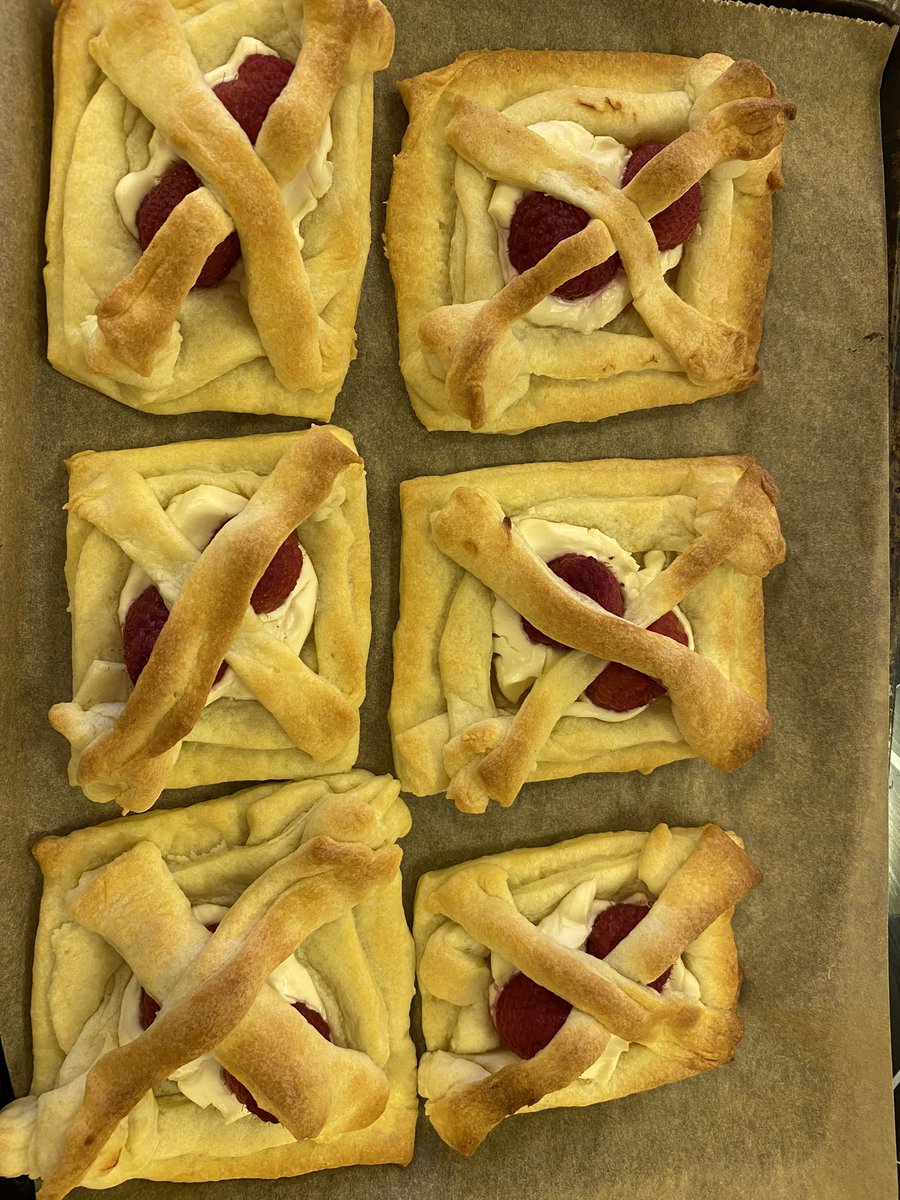 Mrs P’s technical challenge, taking the year 10’s outside of their comfort zone to make four identical fruit pastries with some fantastic results!