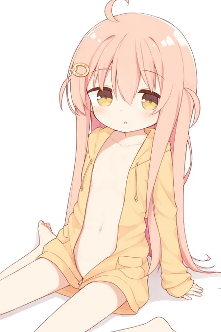 裸パーカー🐰 