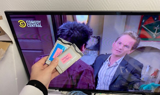 cedric_thd's tweet photo. Un grand moment pour les équipes #OrneTHD.
On commence à retirer nos cartes satellites pour privilégier la captation fibre (via nos intercos @ TH2).
A partir de maintenant c'est sans-filet sur nos chaines premium. 😬🤞 https://t.co/gjZILyiUai