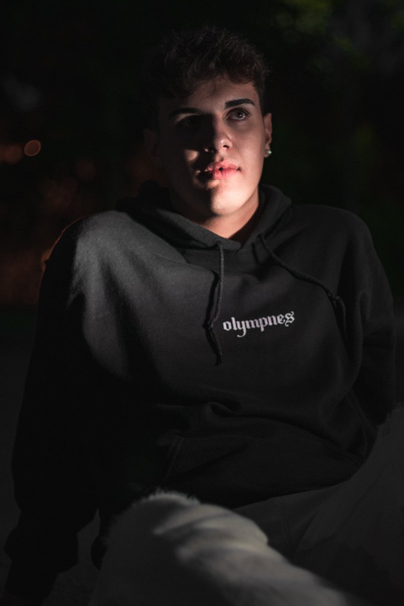 Olympnes tweet media