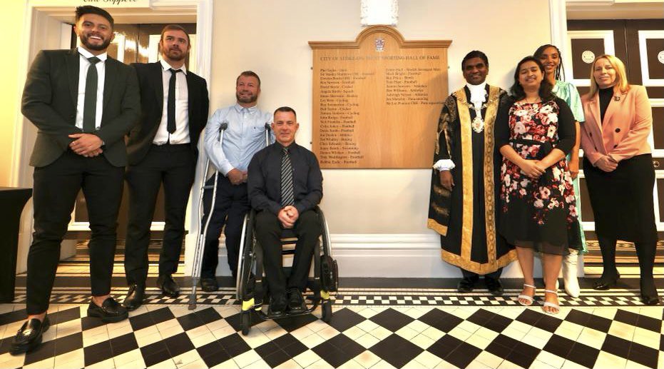 MartinTideswell's tweet photo. What an honour to be present at the induction of local legends into the city’s Sporting Hall of Fame. Many congratulations to @SirLeePearson @JazminSawyers @IanMarsdenGB Ashleigh Nelson, Ben Williams and #PVFV icon @TomPope69507931. #localandproud with @Heroes_Awards https://t.co/YfMfT16oD1