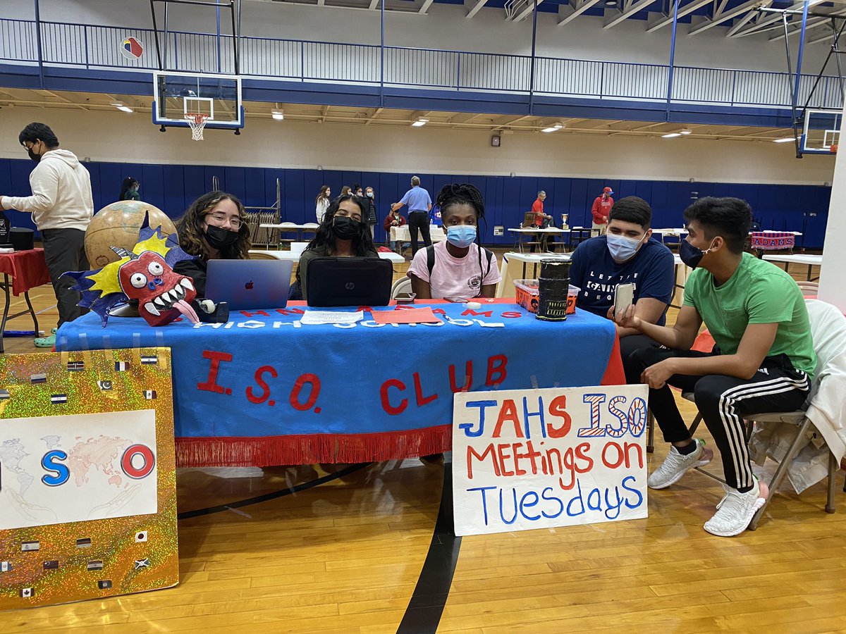 Thank you @JAHS_IBmagnet for including us in the <a href="/SBJohnAdamsHigh/">John Adams HS</a> IB Information Night. We enjoyed meeting incoming <a href="/JASection/">JA Student Section</a> students and their parents <a href="/JAParentGroup/">John Adams High-PARENT GROUP</a>