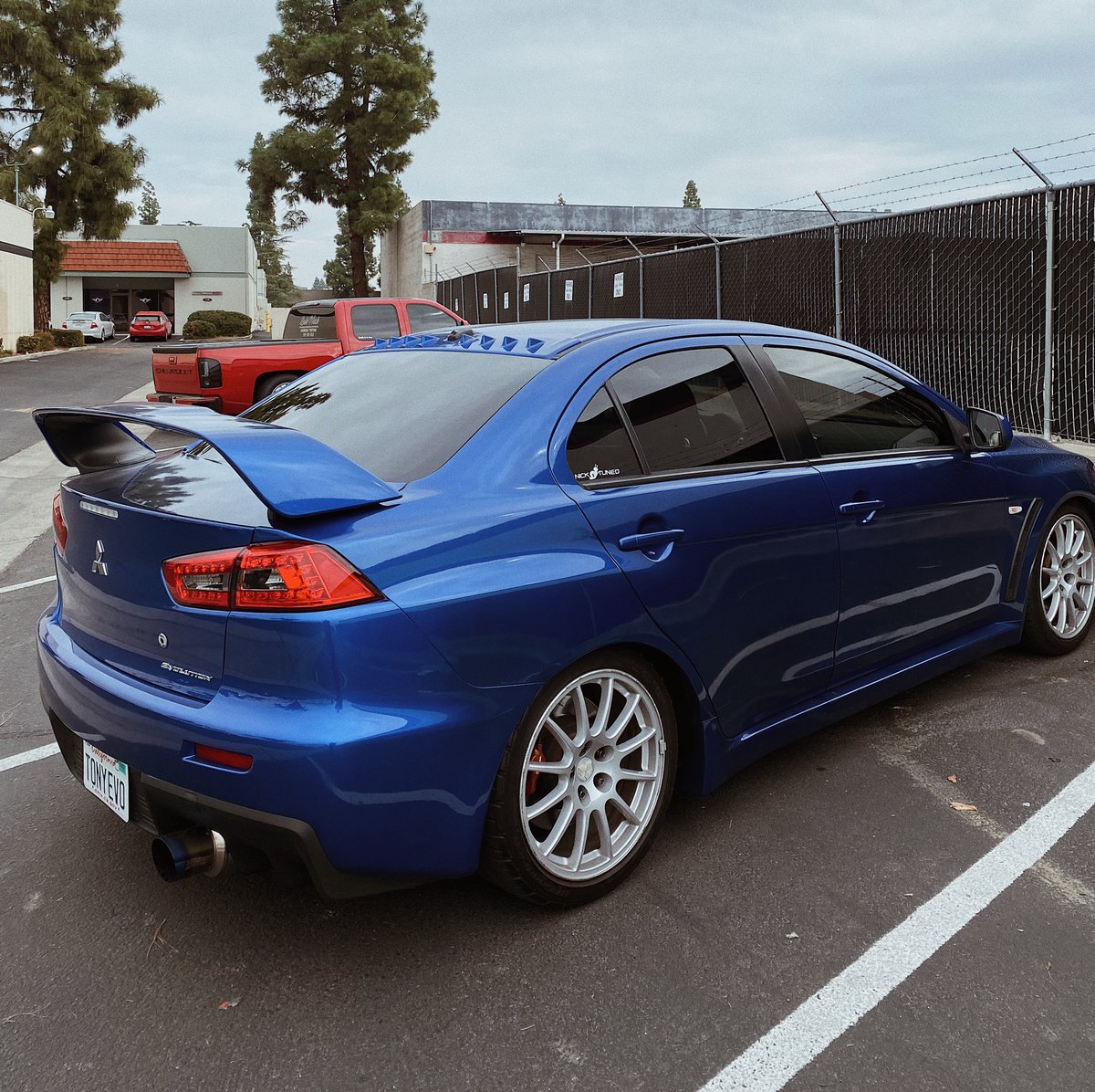 jhovannythedon's tweet photo. 2008 Mitsubishi Evo came in for the full makeover, Old tint removed and retinted with 20% all around 🔥🙌🏻 Like and Retweet pls does help a lot , let’s get this tweet seen 🙏🏼
#mitsubishi #lancer #evo #fresnotint #donstinting #tint #tintlife #viral #RT https://t.co/JMLROy4uOO