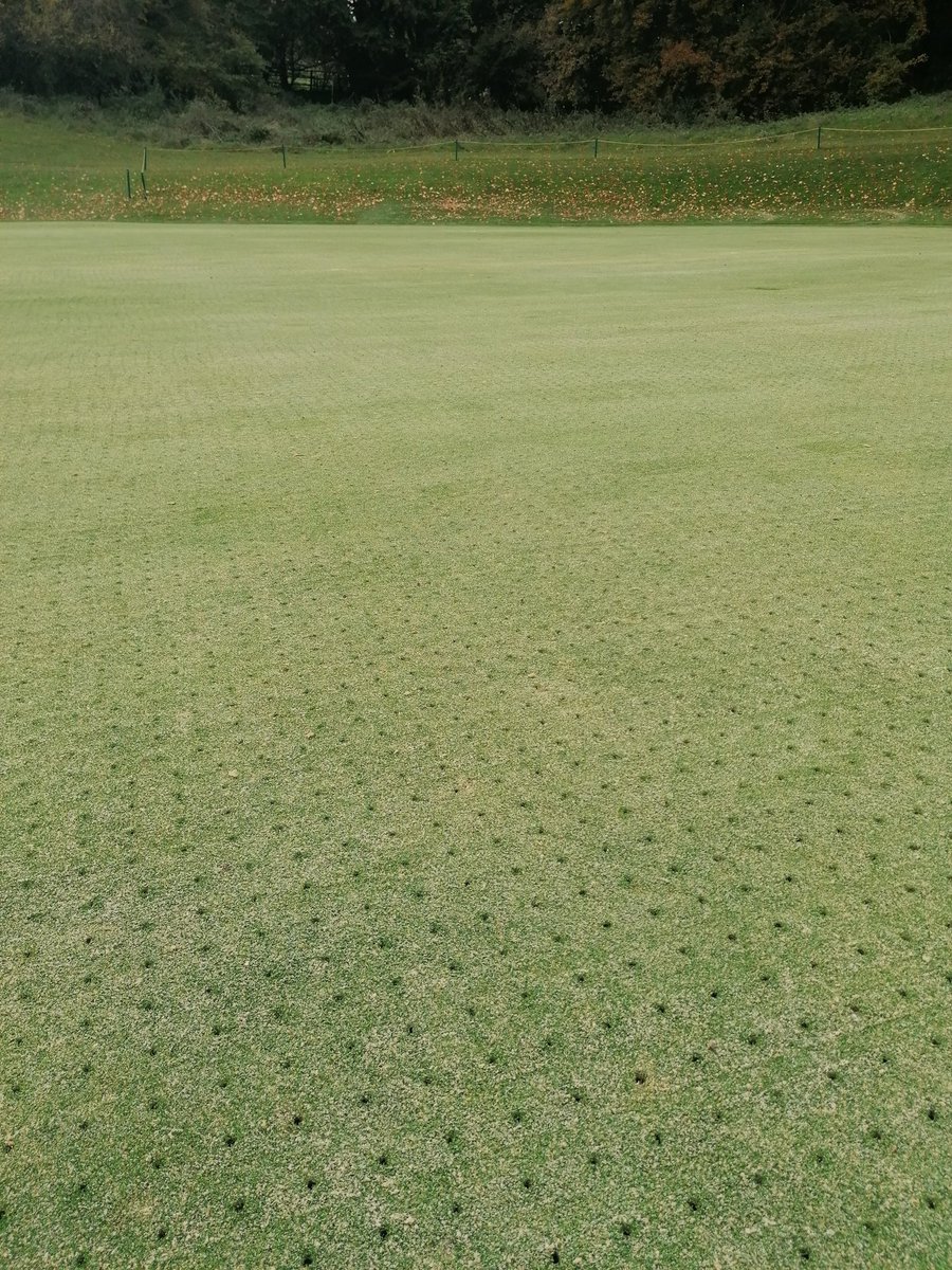 A first today. Never dressed fways before. Bit daunting seeing so much sand but great great job once we got a routine going. #longday #workfromdarktodark greens dressed and tined too. Awesome day lads.same again tomo <a href="/AndyBarber22/">Andy Barber</a> <a href="/Joebound96/">Joe B</a> <a href="/PaulEngland92/">Paul England</a>
<a href="/RoyalWinchGC/">Royal Winchester GC</a>