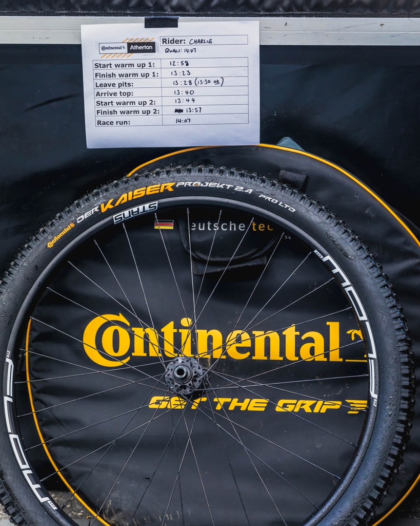 NoTubes's tweet photo. Charlie Hatton's #flowEX3 wheelset caught waiting and ready for battle at the Lenzerheide DH World Cup. 📸 Sven Martin Photography https://t.co/cMzhhqFdAf