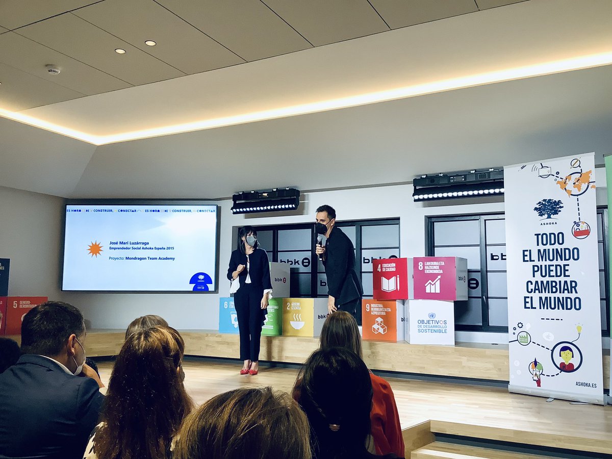 Aqua_Radar's tweet photo. José Mari Luzárraga, Emprendedor Social @AshokaSpain 2015 con el proyecto @AshokaSpain da la bienvenida a @CelmiraMacedo, Emprendedora Social @AshokaSpain 2021 con el proyecto #EKUI. Ongi Etorri!
#socent #socinn https://t.co/9u6Q1FfOAe