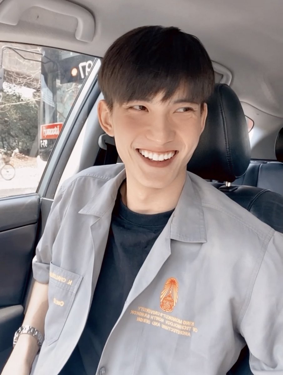 Sixsuperstars's tweet image. ใครตามหาพี่หลอง มารวมกันตรงนี้เลย 5555555 #JaFirstTBPhoto #First_Chalongrat