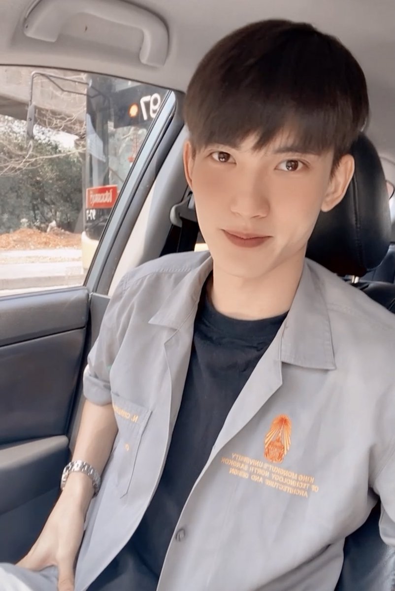 Sixsuperstars's tweet image. ใครตามหาพี่หลอง มารวมกันตรงนี้เลย 5555555 #JaFirstTBPhoto #First_Chalongrat