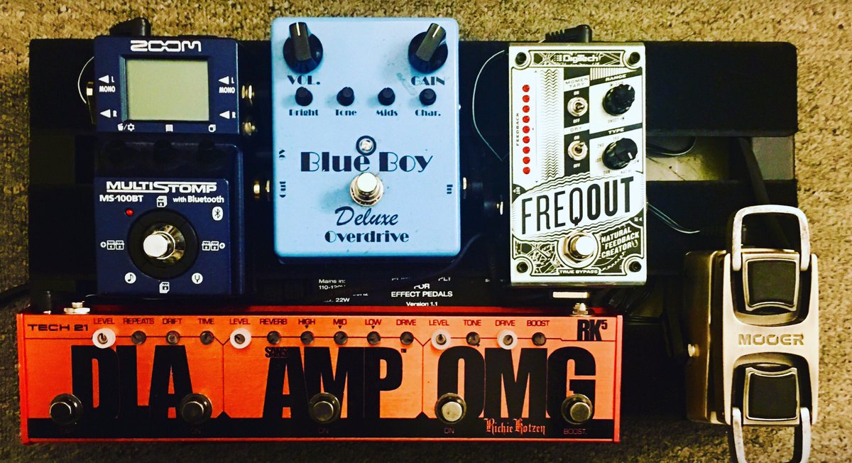 ArthurCunanan's tweet photo. My flyboard
#ShowMeYourBoard
#TwoNotesToneVault
@twonotesaudio @RevvAmps @VictoryAmps https://t.co/Hwd5HFLFCv