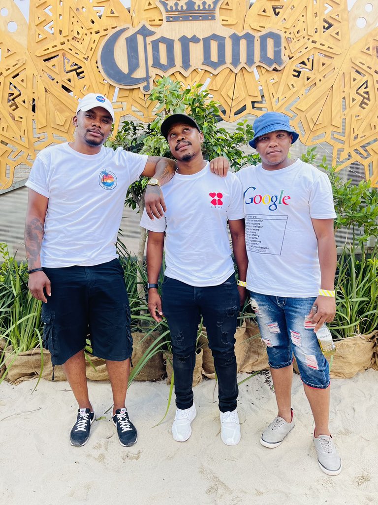 djtino_'s tweet photo. T H E B E A C H C L U B 🏖🏝
What a weekend man🙌🏾🙌🏾🤌🏾🤌🏾
#TheBeachClubBraam #WeekendSnaps
#PhotoDump #SpringSummer21 #GoodTimes https://t.co/NMBRn6UZQs