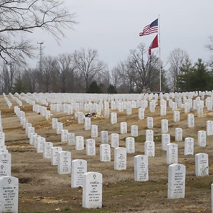 ChfPiomingoDAR's tweet photo. 10 Nov 2021, 9am: Service for #unclaimedveteran, James Theodore Hoppis, @USNavy, E-6. Public invited to attend &amp; honor Mr. Hoppis: West TN Veterans Cemetery, 4000 Forest Hill Irene Rd. #veterans #thankyouforyourservice #honoringvets https://t.co/GG6Dh5WjCQ