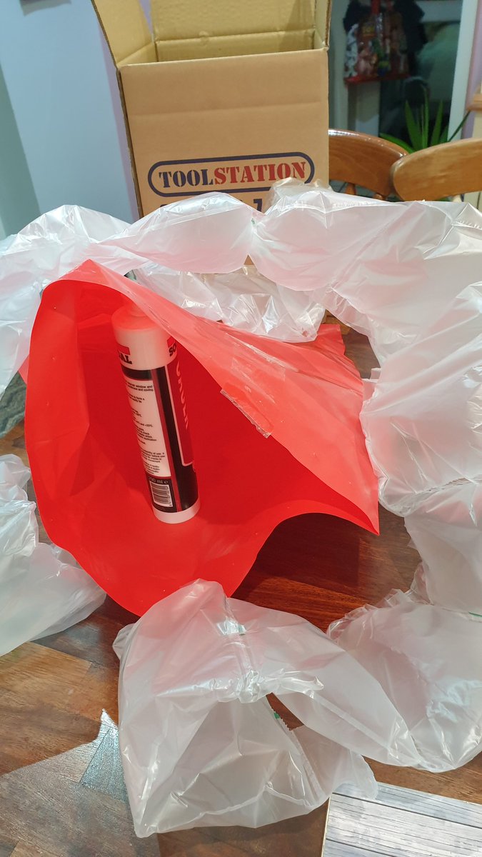 MalcRiley's tweet photo. All this packaging for a tube of caulk that cost £1.04 #toolstation #savingtheplanet #itsnotok https://t.co/TeC7df8Uwz