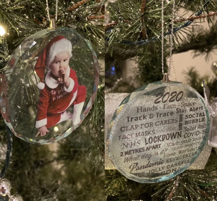 5_startrophies's tweet photo. Looking for personalised gifts for Christmas? How about these glass tree decorations? These can be colour printed with any image or laser engraved with any message! Head over to our Etsy or eBay shop to order! #Christmas2021 #xmas2021 #personalised #engraving #giftideas https://t.co/UZPGF29W5Y