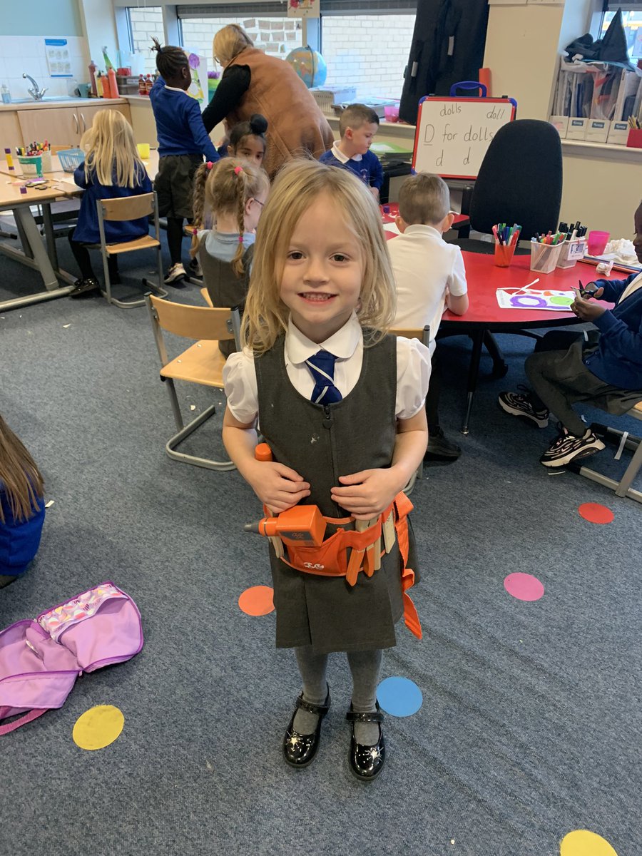 MrsQuigley2016's tweet photo. Checking out our new wooden toys today #toolbelt #roleplay #reallife @MrsQuigley2016 @PirieParkPS @gillimonaghan https://t.co/dlDkAxAM2P