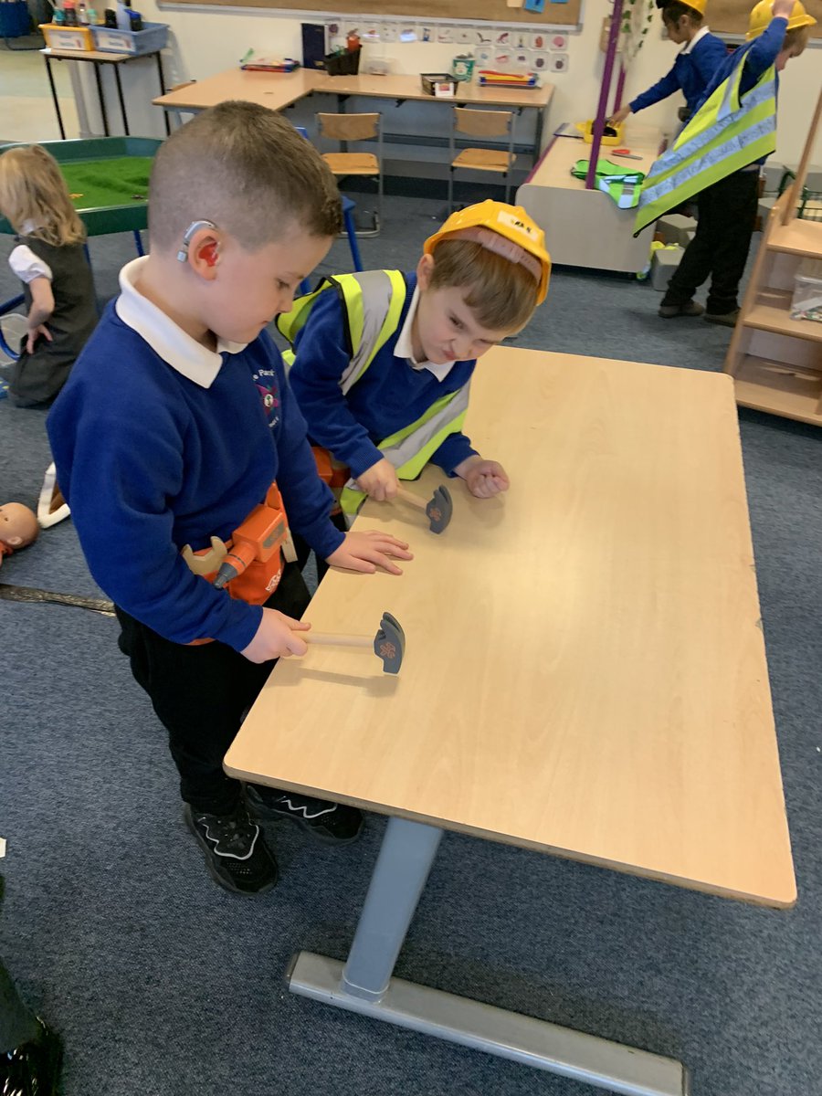 MrsQuigley2016's tweet photo. Checking out our new wooden toys today #toolbelt #roleplay #reallife @MrsQuigley2016 @PirieParkPS @gillimonaghan https://t.co/dlDkAxAM2P