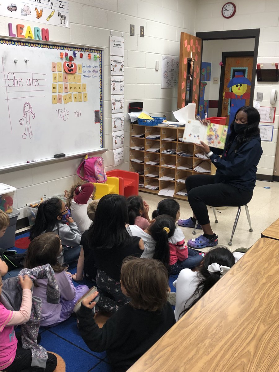 Mrs. Wells tweet media