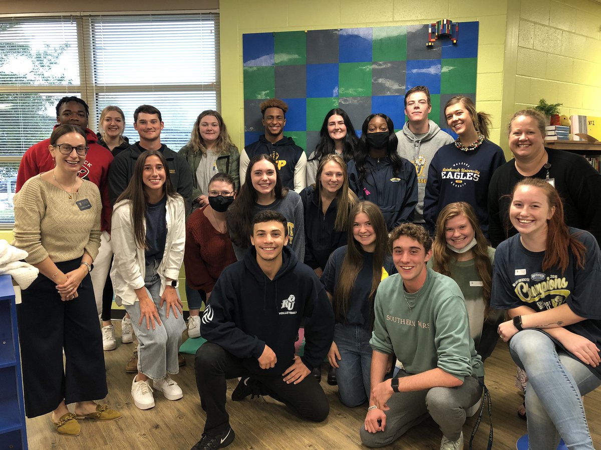 Mrs. Wells tweet media