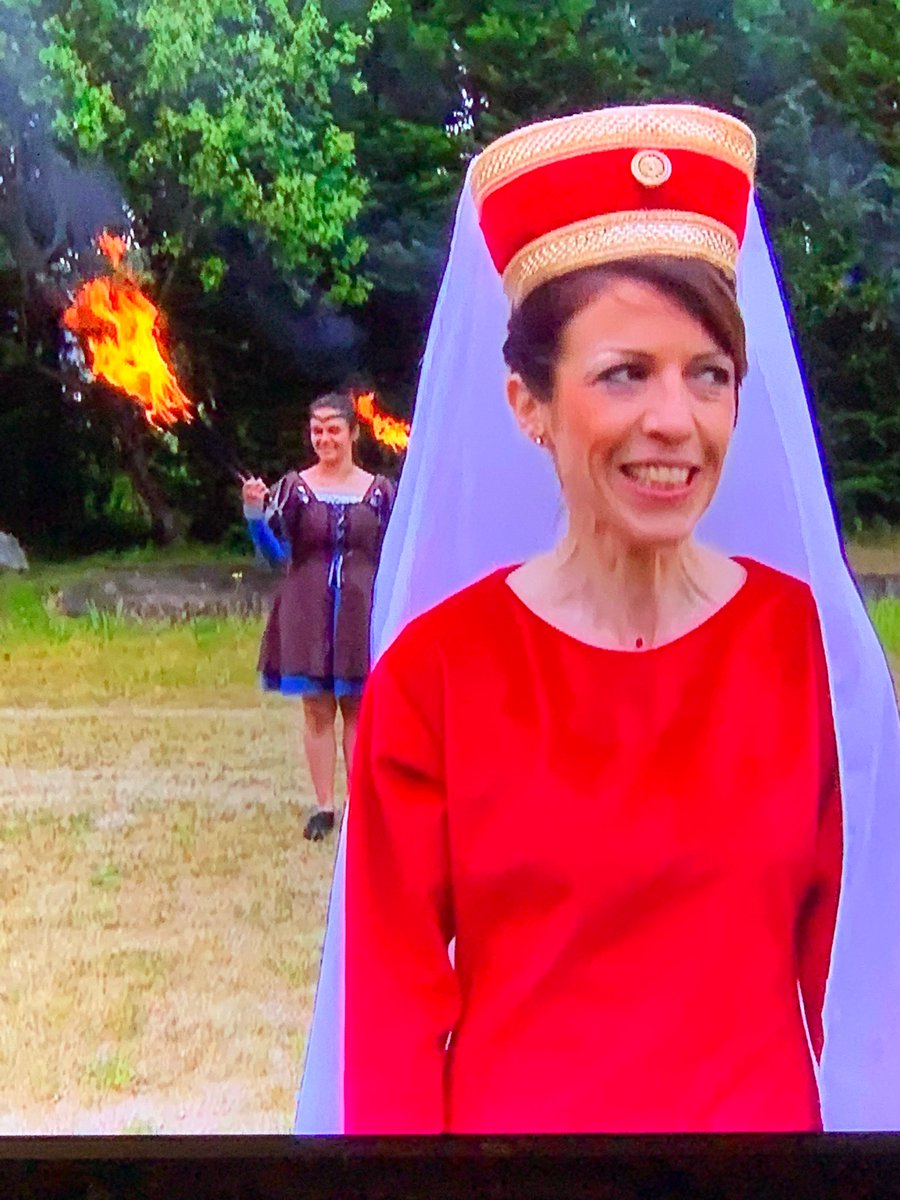 Julie 🐰 tweet media