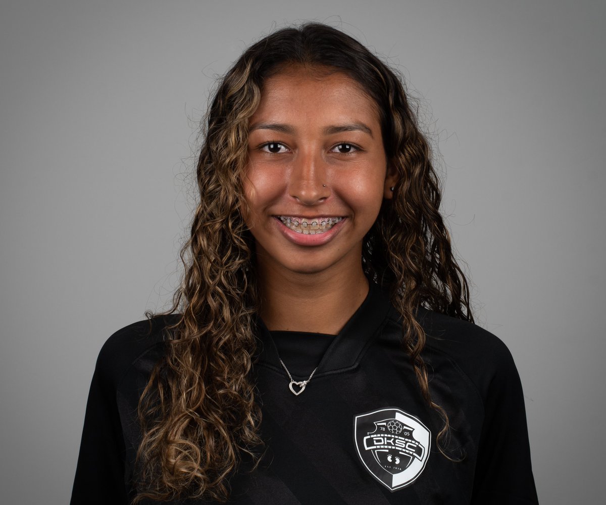 2022 Recruiting Spotlight 

Player: Maleah Moya <a href="/MaleahMoya/">Maleah Moya</a> 
 
Position: CB/OB
High School: Byron Nelson High School
GPA: 3.5

Upcoming Events: DKSC Thanksgiving Showcase, NL Pro Event Florida

DM for more info

<a href="/DKSC_official/">D'Feeters Kicks Soccer Club</a>