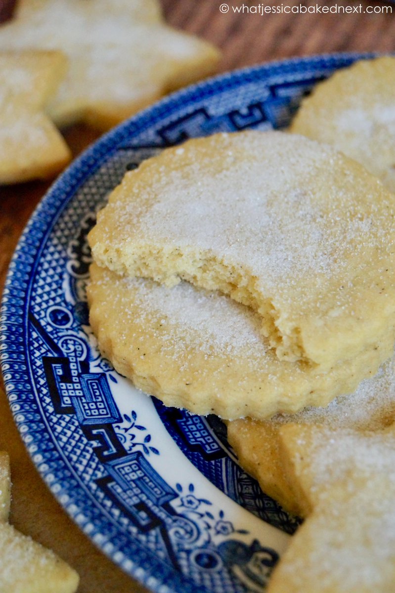 jessbakednext's tweet photo. {NEW} (5 Ingredient) Crumbly VEGAN SHORTBREAD biscuits. A perfect easy bake for the upcoming festive season!
RECIPE: https://t.co/tqLZ90rnm9
#vegan #veganshortbread #shortbread #recipe #foodblogger https://t.co/qzbbsYznV5