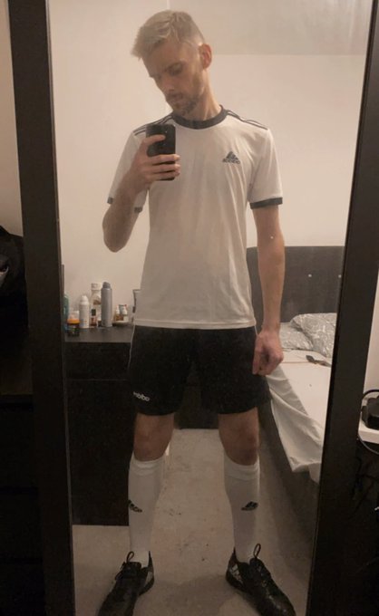 3 pic. Getting ready for football tonight! ?? check out my my #onlyfans later on tonight for post match